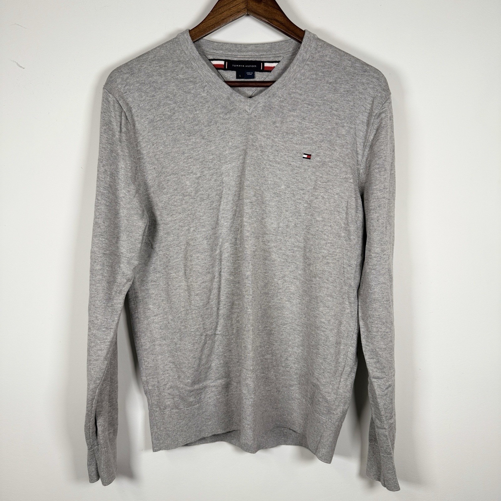 Tommy Hilfiger Men's Pullover Sweater V-Neck Career Casual Gray Size Large